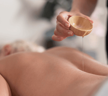 آموزش ماساژ با روغن زیتون